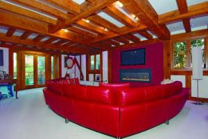 Impressive lounge