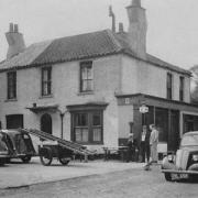 The Prince of Wales Pub at Chingford Hatch around 1936