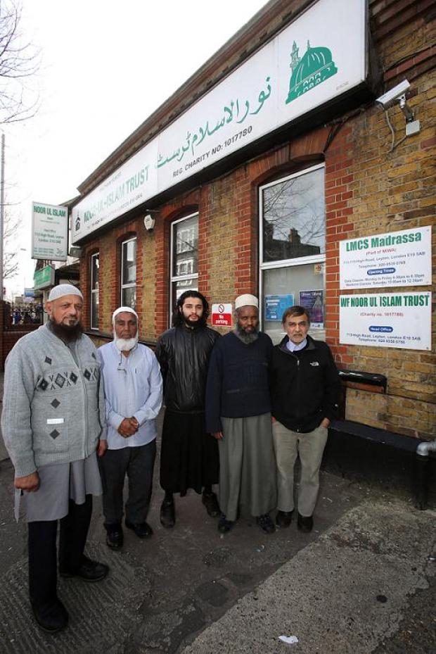 Muslims urge schools to &quot;take responsibility&quot; after Halal meat scandal