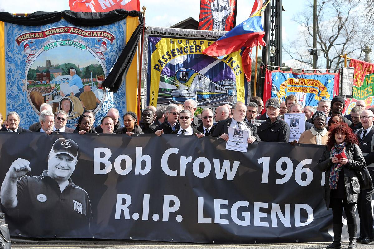 Union leader Bob Crow's funeral procession