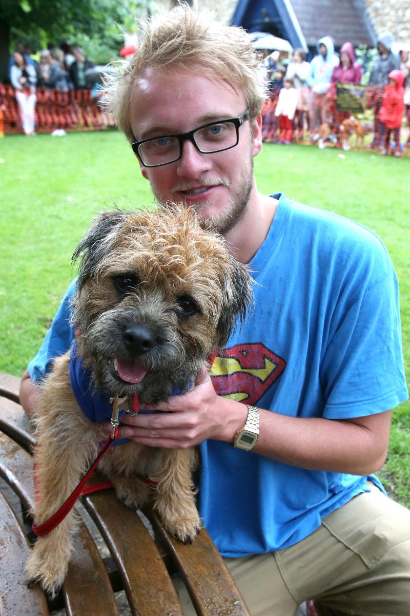 Best Look a Like's Alasdair Bain and Archie. The third Parish of Wanstead Village Dog Show, Christ Church Gardens in Wanstead Place. (26/5/2014) EL77244_21

