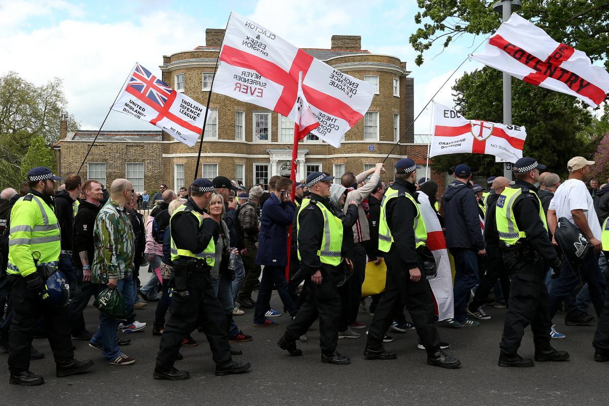 The far-right English Defence League march through Walthamstow was met by protesters along its route. East London. (9/5/2015) EL83520