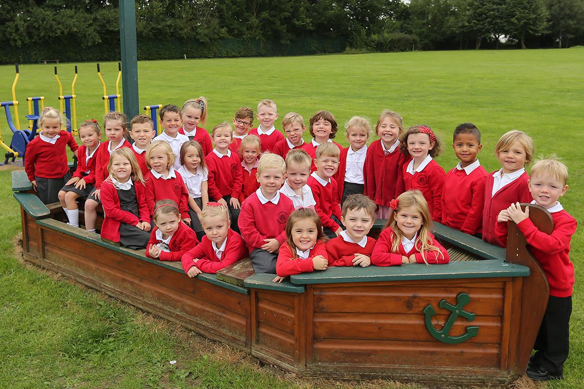 Reception Class at Chipping Ongar Primary, Ongar, Essex. (9/9/2015) EL85216_1
