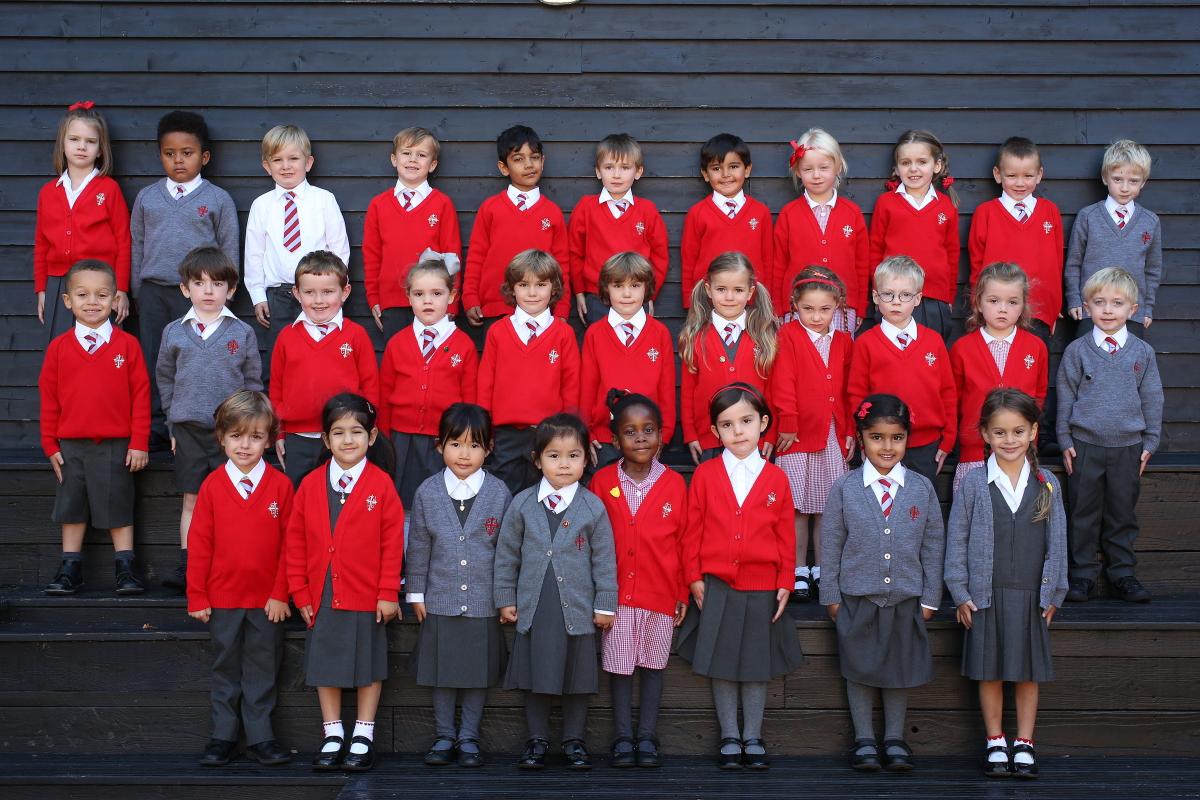 Reception Class 1 at St. John's CofE Primary School. Buckhurst Hill. Essex. (30/9/2015) EL85387_1