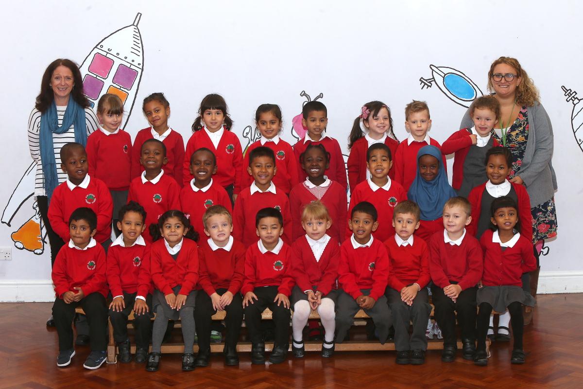 Tigers Reception Class at Ray Lodge Primary School. Woodford Green. (5/10/2015) EL85437_1