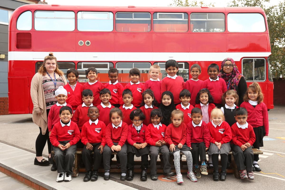 Kittiwakes Reception Class at Mission Grove Primary School in Walthamstow. (12/10/2015) EL85713_3