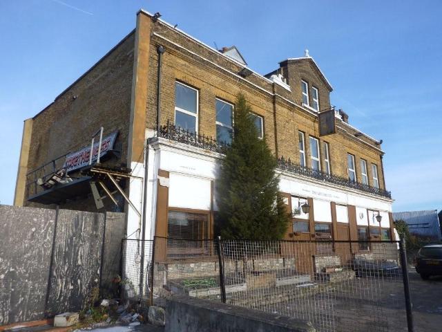 The Greyhound was situated at 91 Lea Bridge Road and closed in 1997. This pub was converted to flats in 2003.