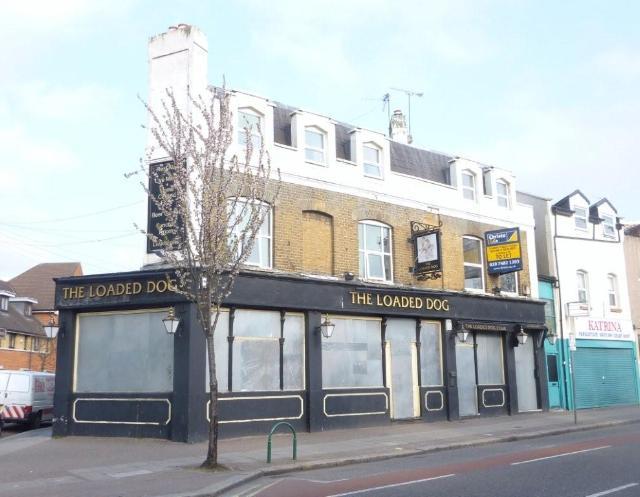 The Cowley Arms was situated at 483 High Road. This pub was established by 1870 and was initially owned by Savill’s Brewery of Stratford, moving to Charrington’s when that brewery took over the Savill’s pubs in the 1920s.  It became a free house in 
