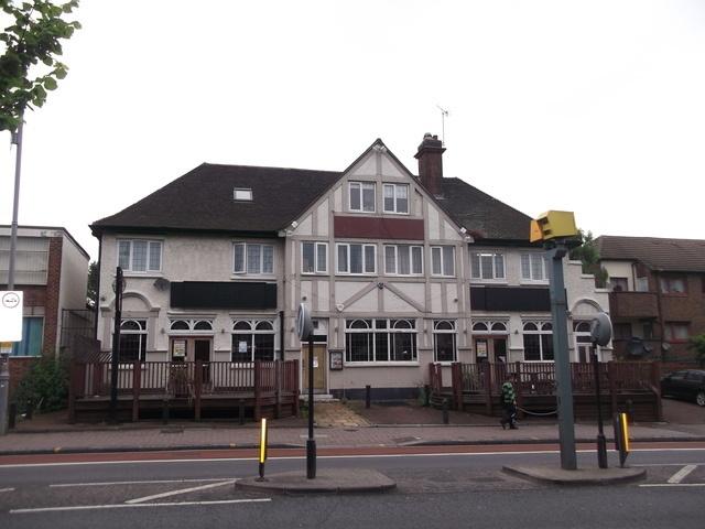 
 

The Chestnut Tree was situated at 757 Lea Bridge Road. This pub closed c.2005