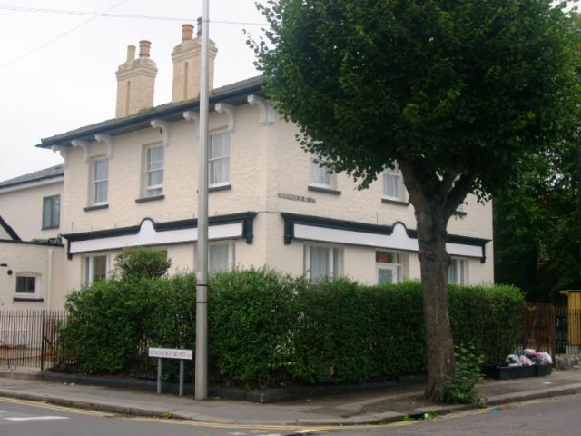  

The Windmill was situated at 20 Grosvenor Park Road, closing in 2004. Now used as residential accomodation.