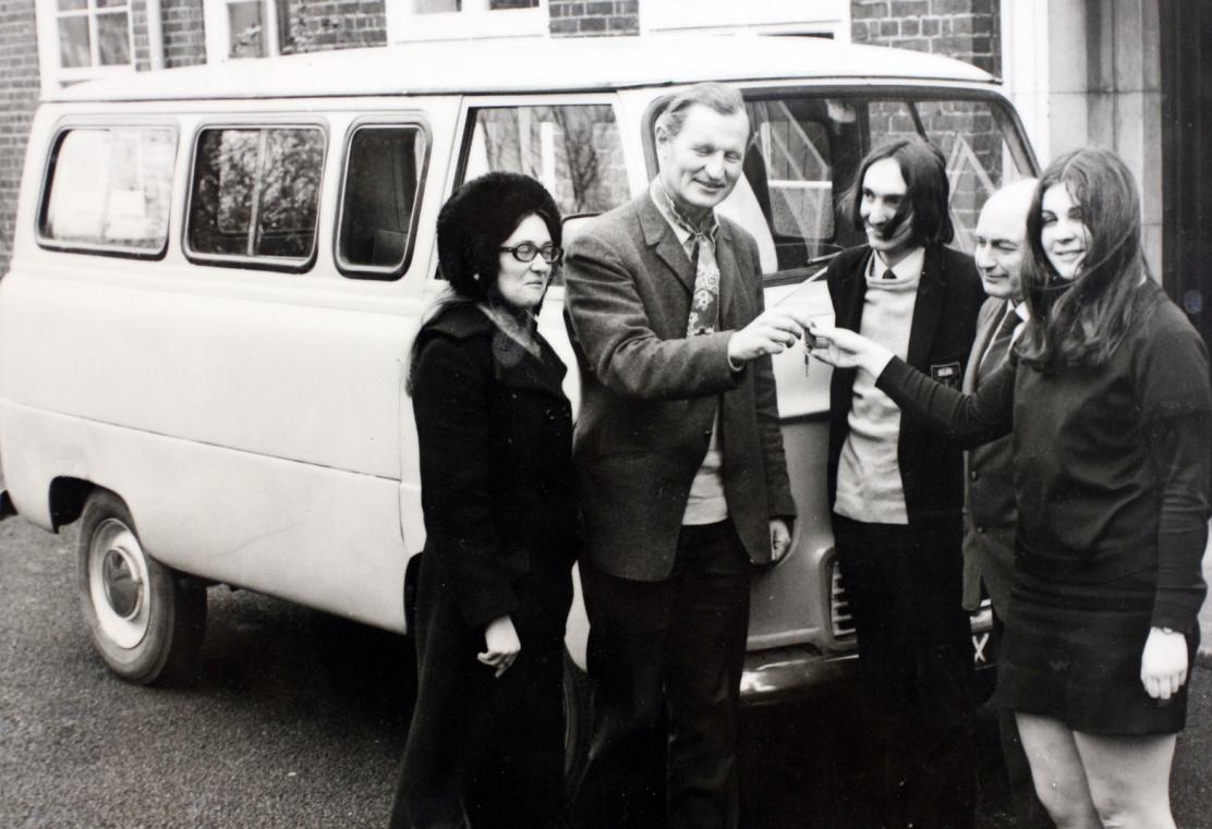 Head teacher Ronald Wood receives the keys to a new minibus in 1960. Highams Park School. (school archive)
