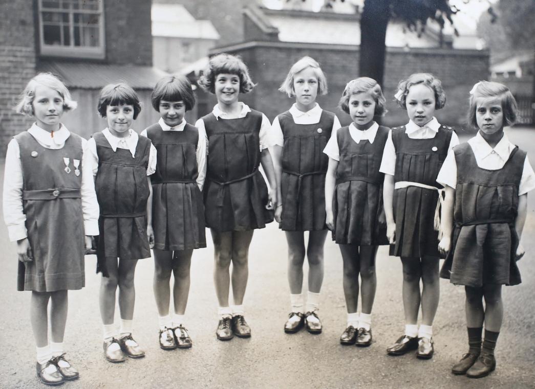 School girls in Wanstead during the 1940's (Photo from Betty Jones collection) 