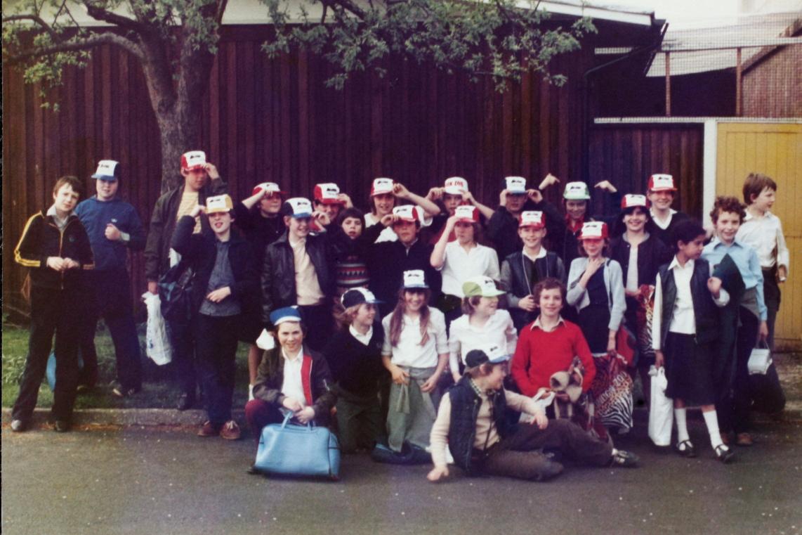 Trip to London Zoo 1984 for children from  White Bridge Junior School in Loughton, Essex. (school archive)