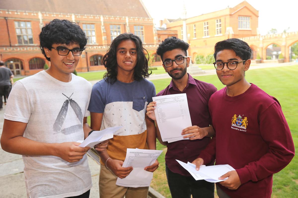 Students collect their A Level results at Bancroft's School, Woodford Green. (18/8/2016) EL89028_7