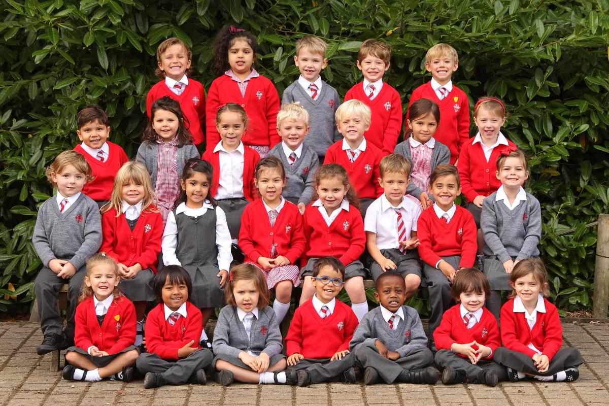 Reception Class One at St. John's C of E Primary in Buckhurst Hill. Essex. (19/9/2016) EL89129_1
