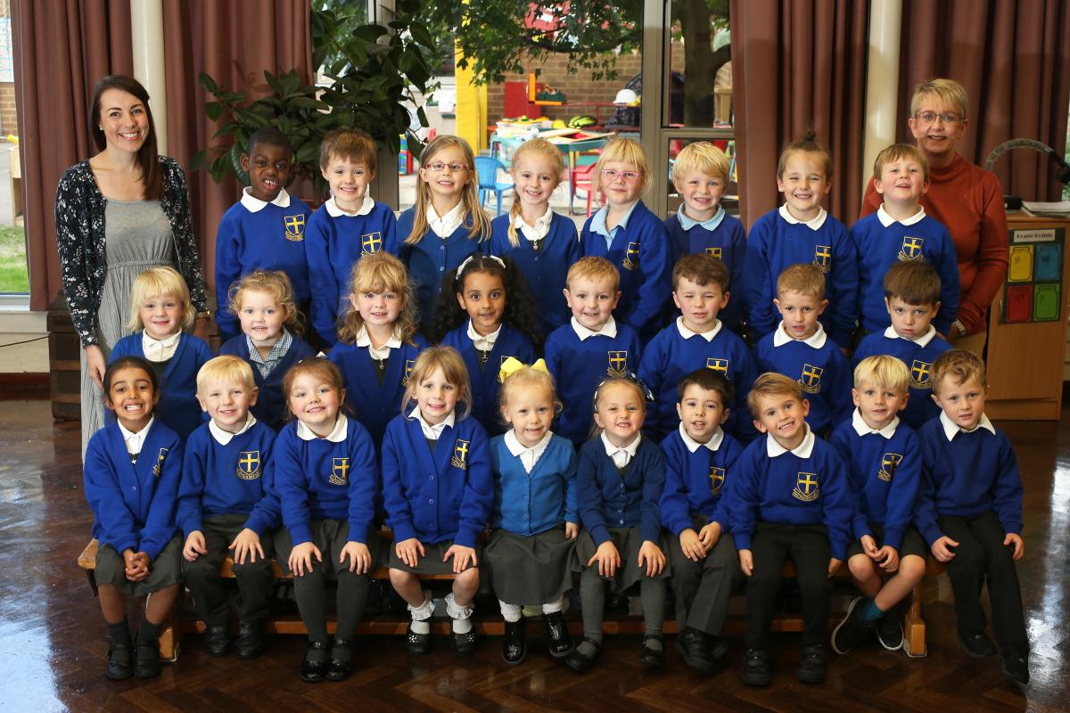 Miss Hammond's Reception Class at Waltham Holy Cross Primary School. Waltham Abbey. (28/9/2016) EL89451_3