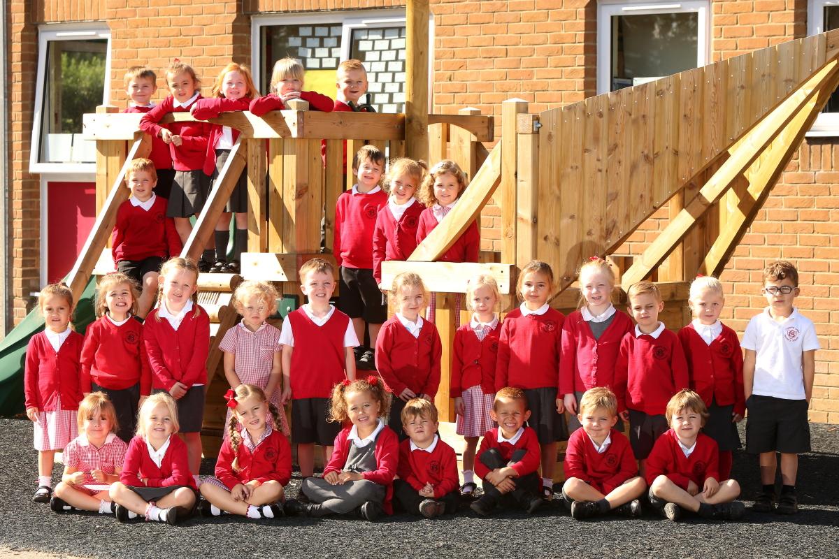Reception Class at Chipping Ongar Primary School. (23/9/2016) EL89275_1