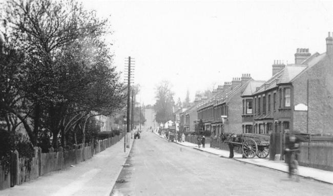 Old Church Road in Chingford c1925. Credit: Gary Stone