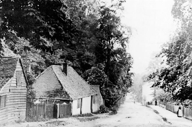 Church Hill, Loughton, at the turn of the 20th century. Credit: Gary Stone