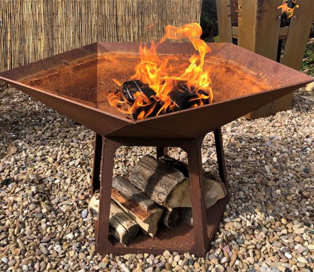 East London and West Essex Guardian Series: Personalised Steel Star Firepit. Credit: Not On The High Street