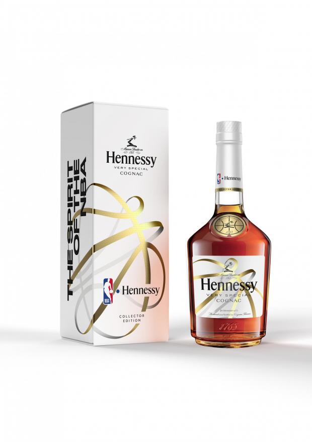 East London and West Essex Guardian Series: Hennessy's V.S. Spirit of the NBA Collector's Edition 2021 70CL. Credit: The Bottle Club