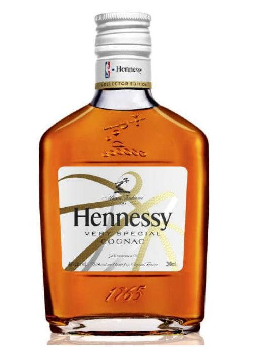 East London and West Essex Guardian Series: Hennessy's V.S. Spirit of the NBA Collector's Edition 2021 20CL. Credit: The Bottle Club