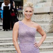 Hannah Waddingham refused to pose for photos after a photographer appeared to ask her to “show your leg” while she was on the red carpet at the Olivier Awards