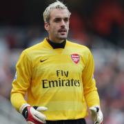 Manuel Almunia will consider his future if Arsenal are successful in their pursuit of a goalkeeper
