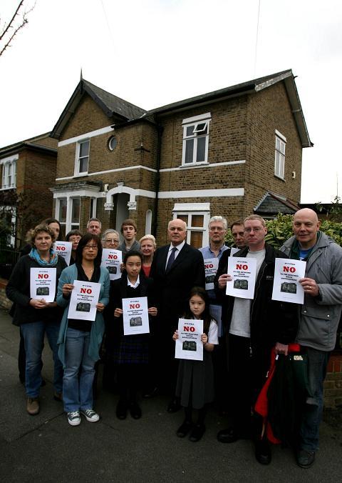 Campaigners with Iain Duncan Smith to oppose the demolition of the Victorian home in Bedford Road