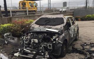 Burnt-out Ford dumped in Ravenside Retail Park
